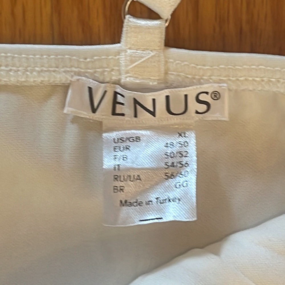 Venus Women’s Multi Colored Floral Dress Size XL