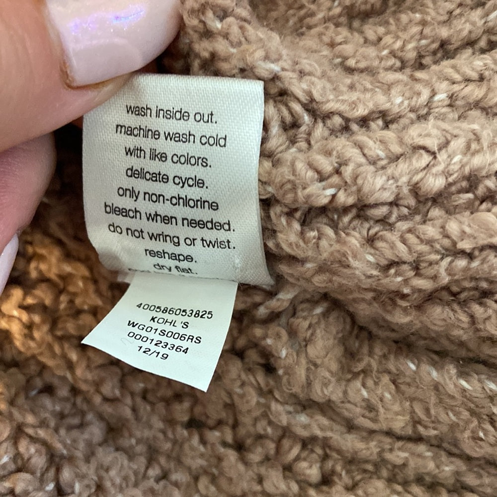 Women’s Elizabeth and James cardigan. Beige. Size M