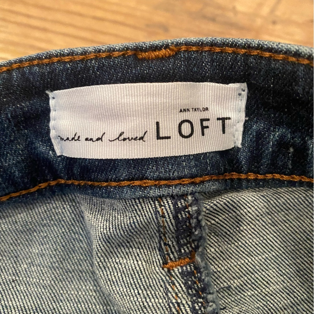 Loft Women’s Jeans with Ripped Ankle Size 32