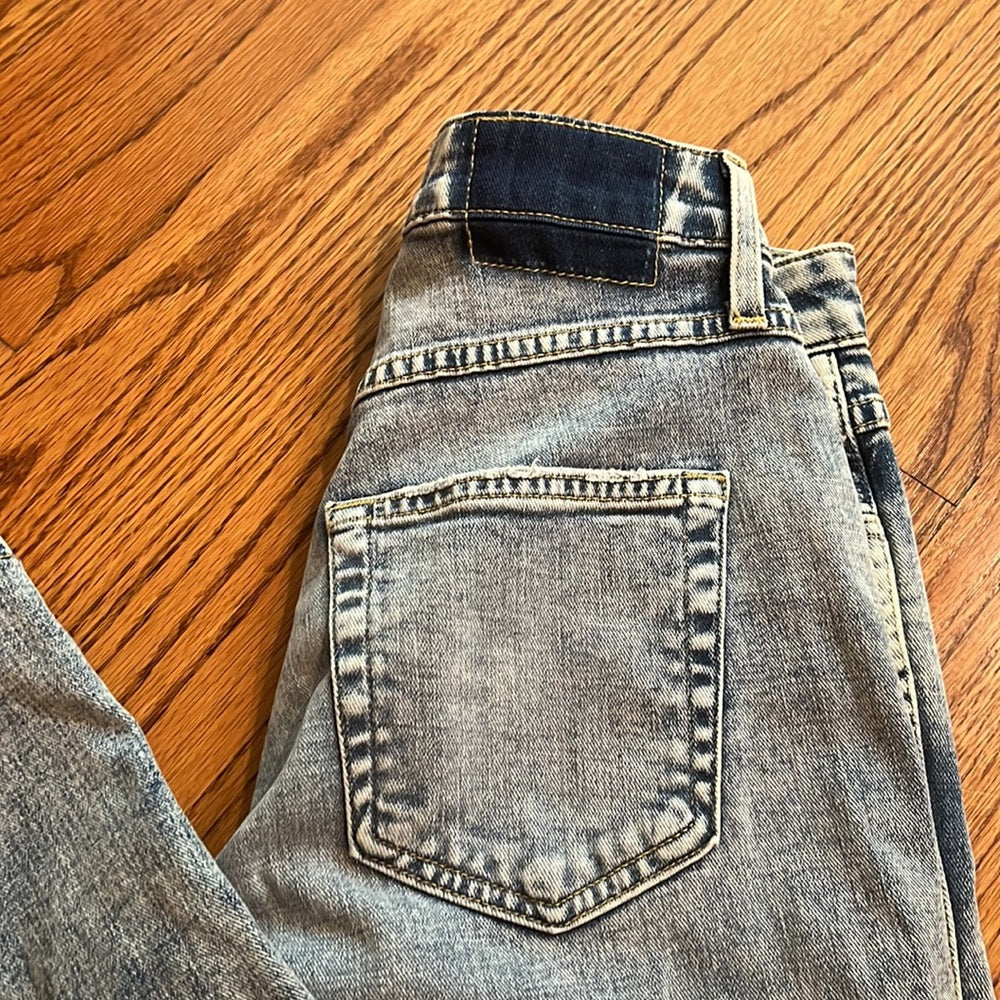 AMO Woman’s Willa High Rise Slim Flare Jeans Size 24