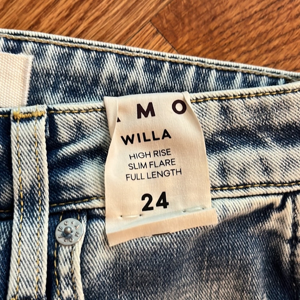 AMO Woman’s Willa High Rise Slim Flare Jeans Size 24