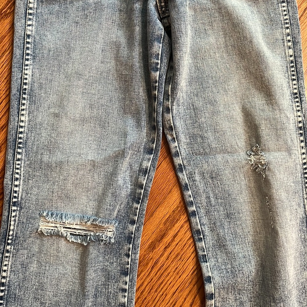 AMO Woman’s Willa High Rise Slim Flare Jeans Size 24