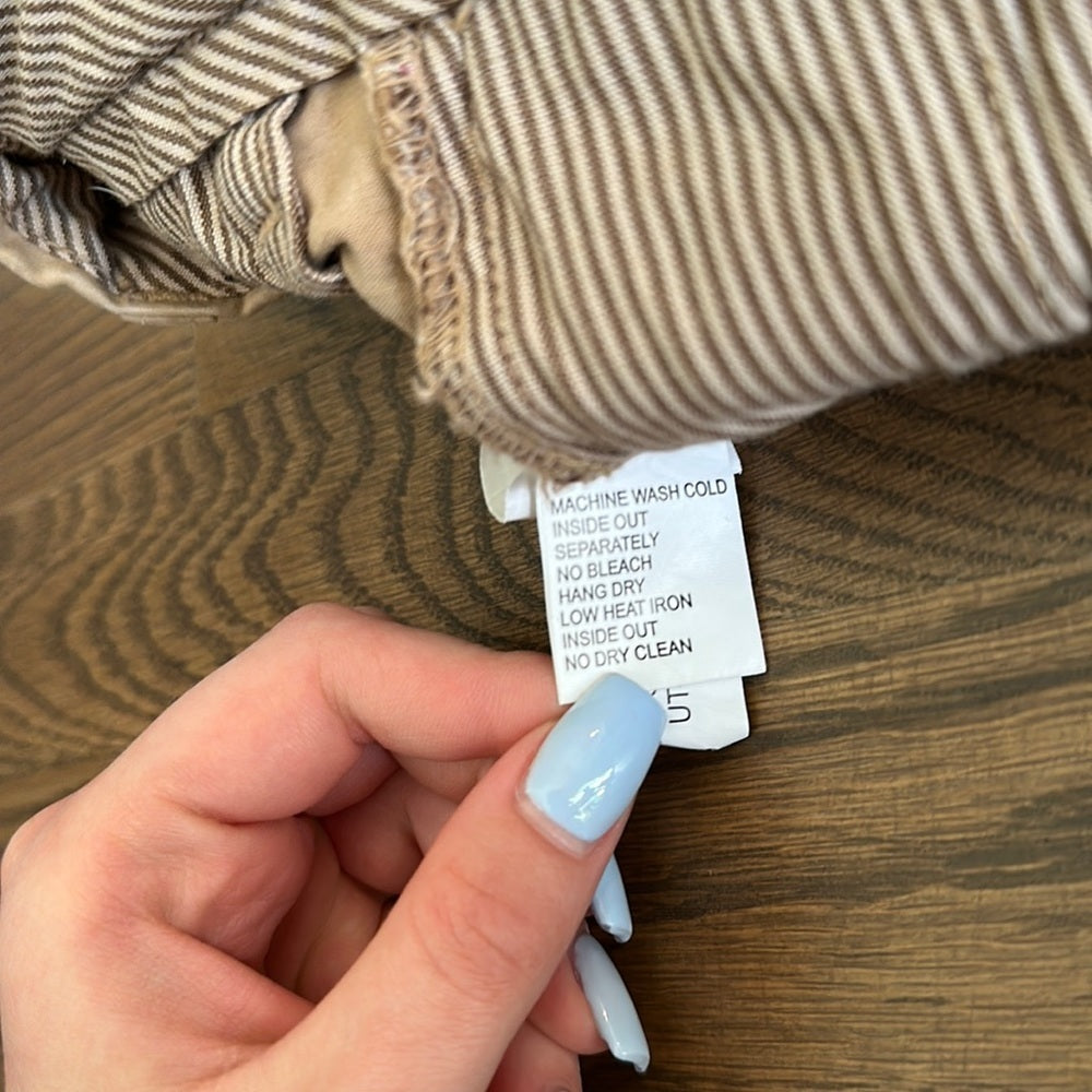 UNTUCKit Boy’s Capri Shorts - Size 7
