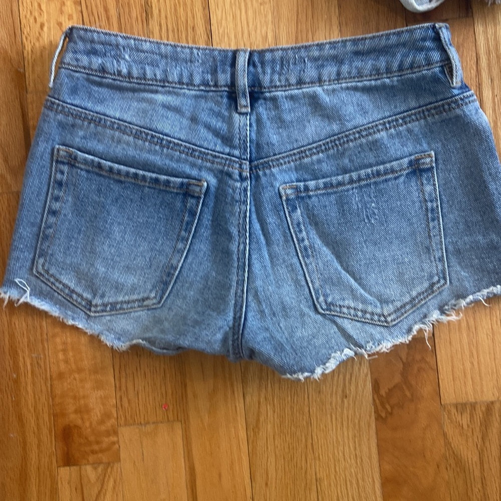 Women’s Pacsun shorts. Blue. Size 23