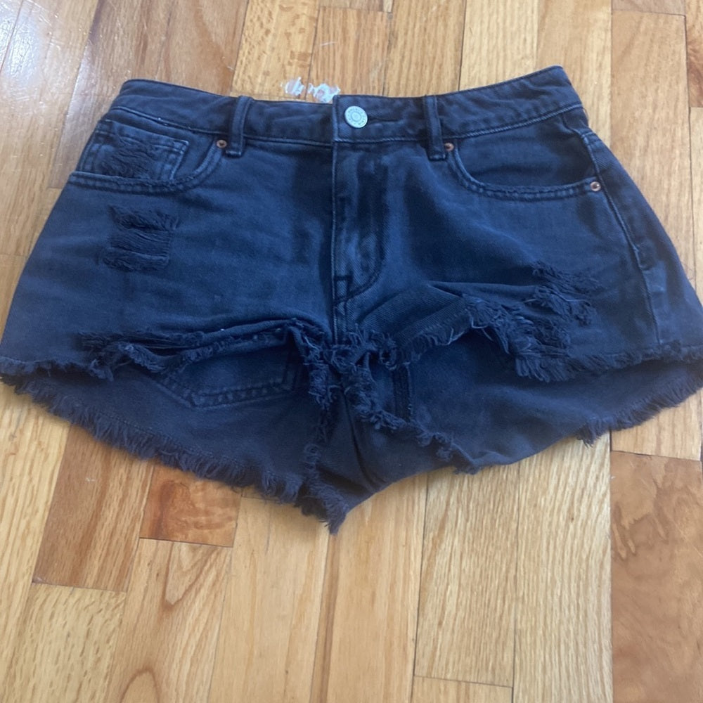 Women’s Pacsun Jean shorts. Blue and black. Size 24