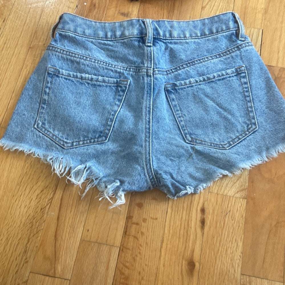 Women’s Pacsun Jean shorts. Blue and black. Size 24