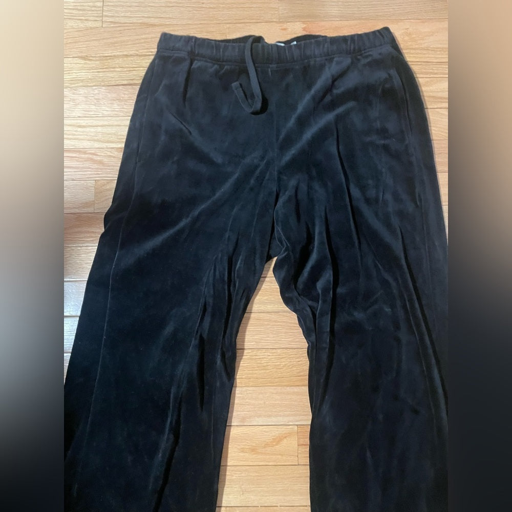 VINCE Black Velvet Pants Size Large