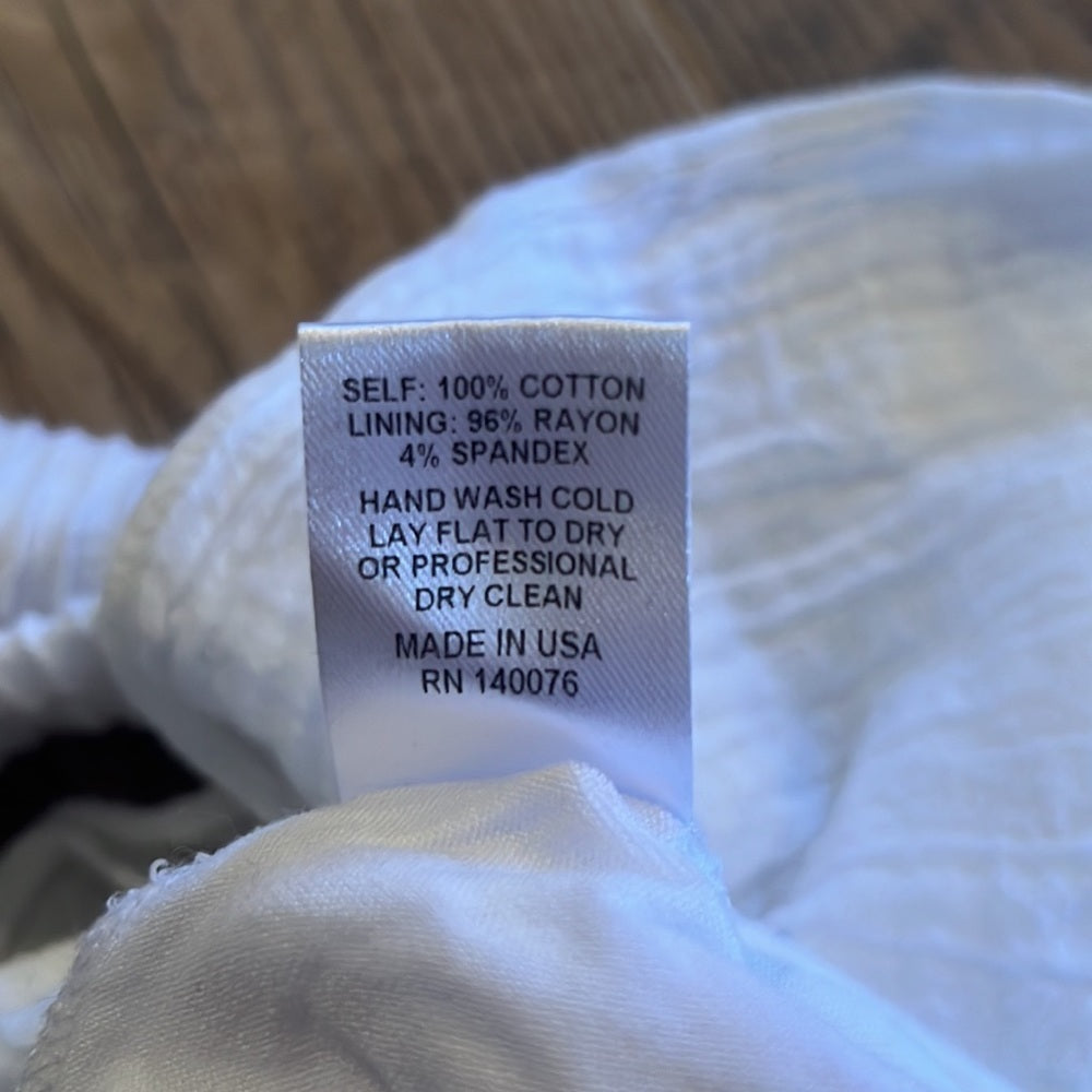 Generation Love Woman’s White Long Sleeve Size Medium