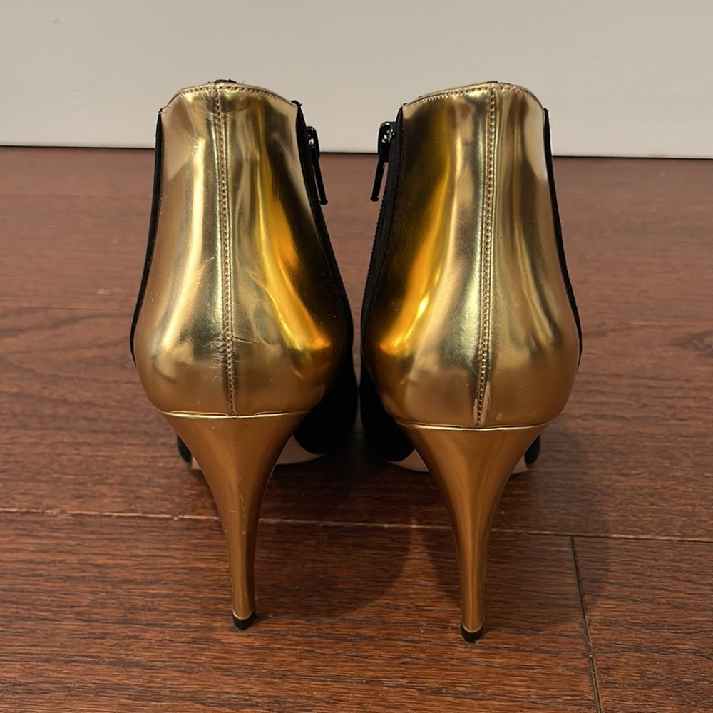 Manolo Blahnik Women’s Black Suede and Gold Booties Size 41/11