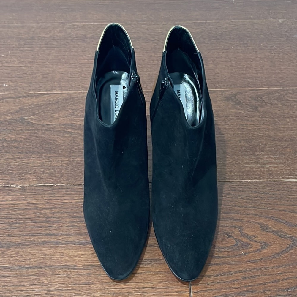 Manolo Blahnik Women’s Black Suede and Gold Booties Size 41/11
