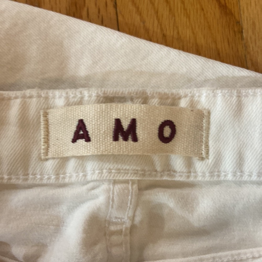 Women’s AMO jeans. White. Size 26