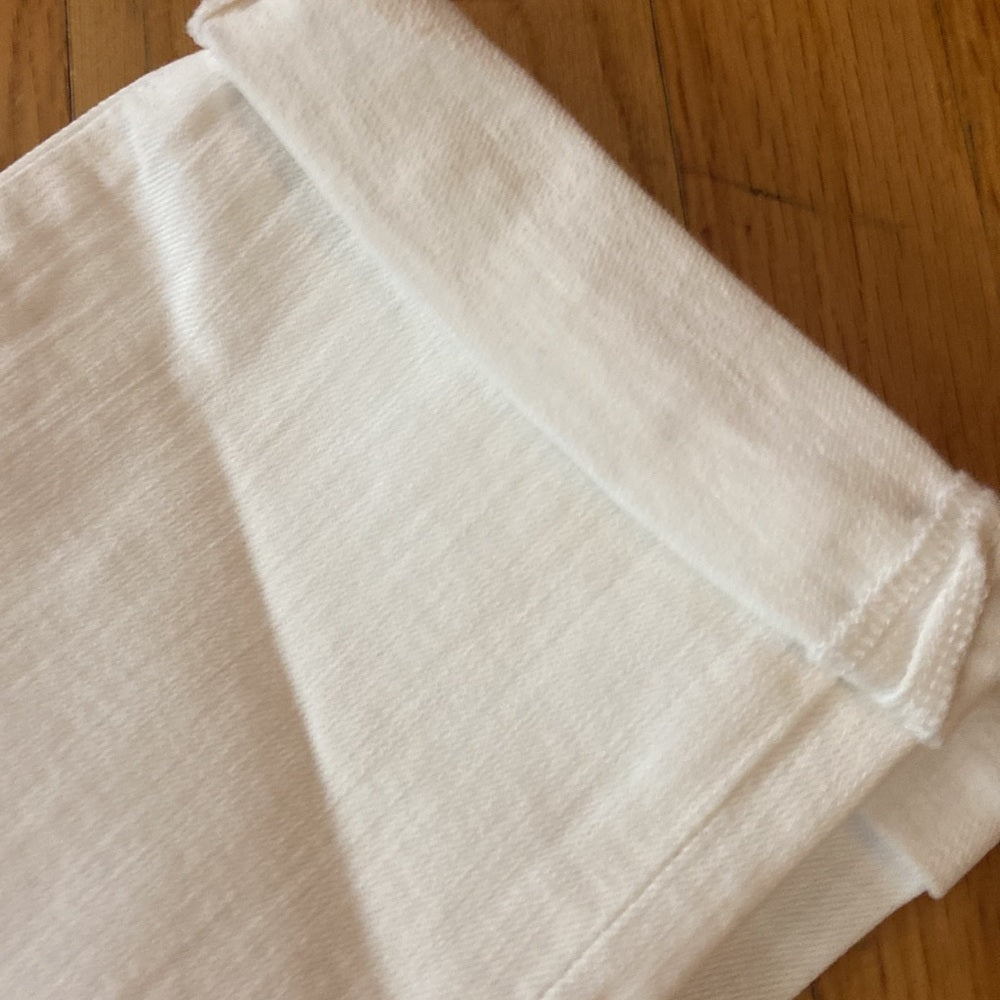 Women’s AG jeans. White. Size 28