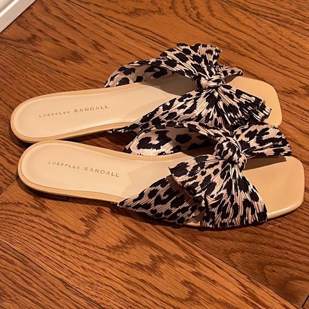 Loeffler Randall Women’s Daphne Leopard Flats Size 8.5