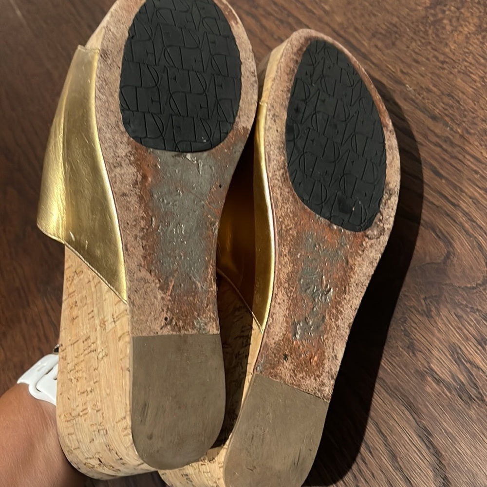 Diane Von Furstenberg Women’s Gold Wedges Size 7.5