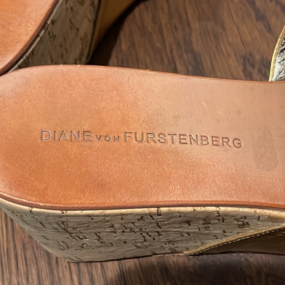 Diane Von Furstenberg Women’s Gold Wedges Size 7.5