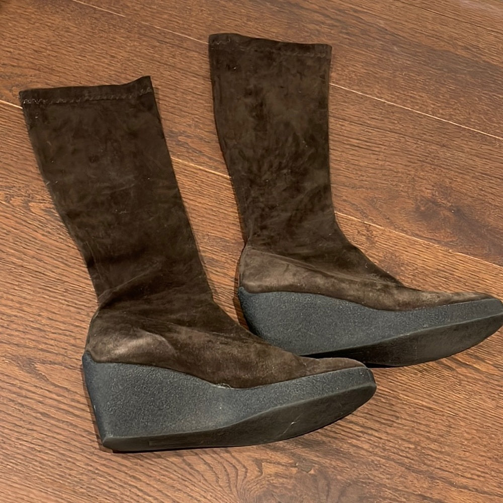 Robert Clergerie Brown Pull On Wedge Suede Boots Size 8.5