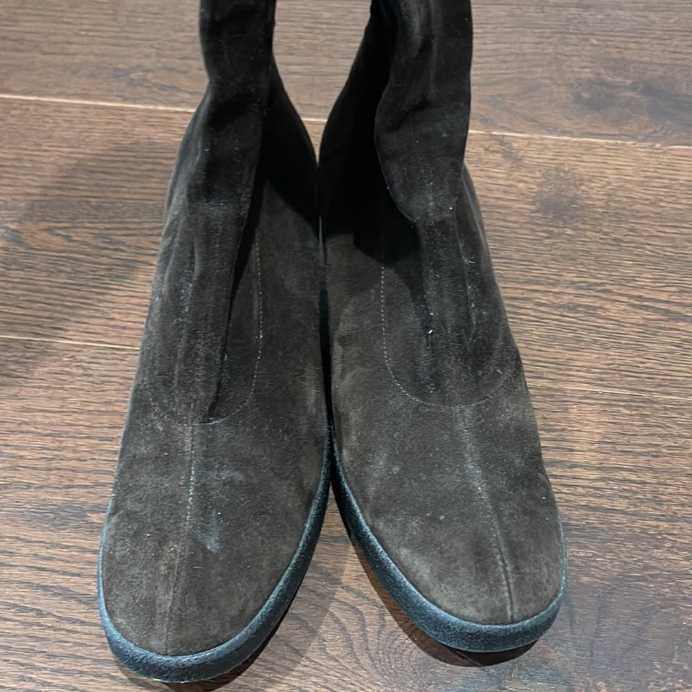 Robert Clergerie Brown Pull On Wedge Suede Boots Size 8.5