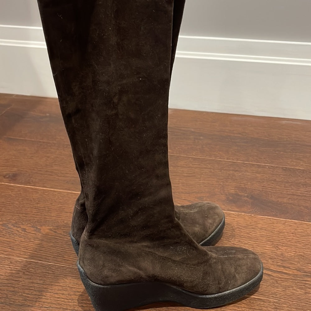 Robert Clergerie Brown Pull On Wedge Suede Boots Size 8.5