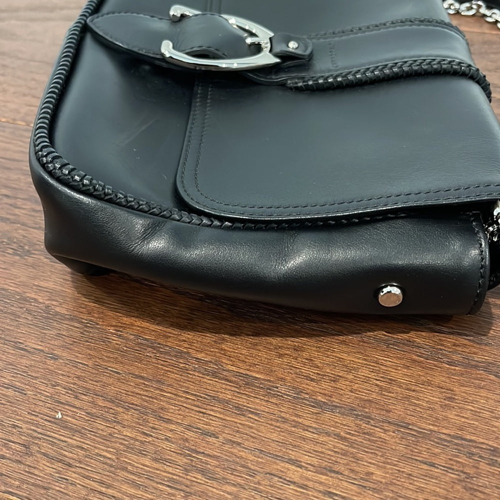 Longchamp Women’s Black Leather Shpulder Bag