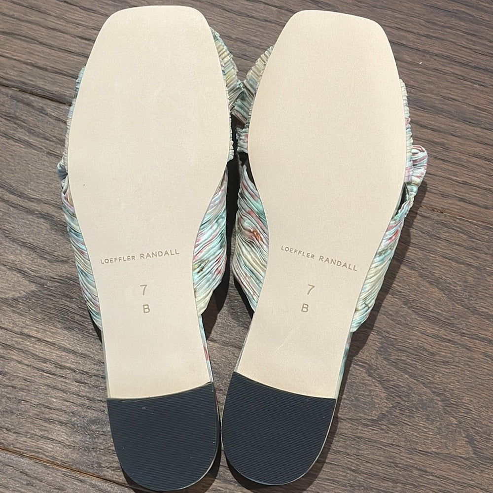 NWT Loeffler Randall Women’s Pleated Knot Flat Sandals Size 7