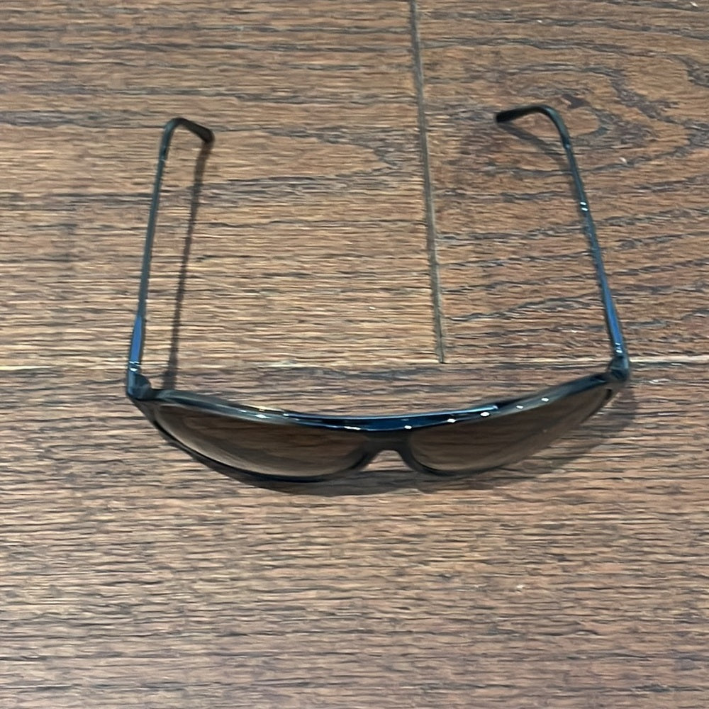 Yves Saint Laurent Women’s Black and Grey Retro Sunglasses