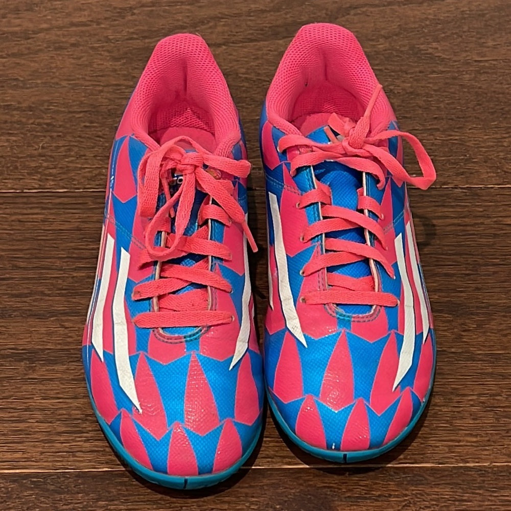 Adidas Girls Soccer Shoes Size 4.5