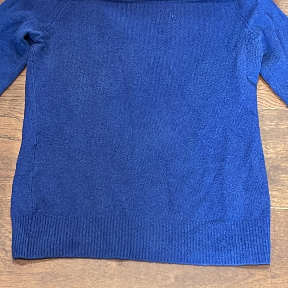 Bcbg MaxAzria Blue Women’s Cowl Neck Sweater Size Medium