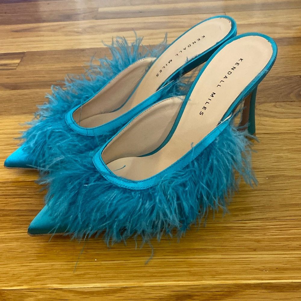 Kendall Miles Women’s Teal Blue Feathered Heels Size 39