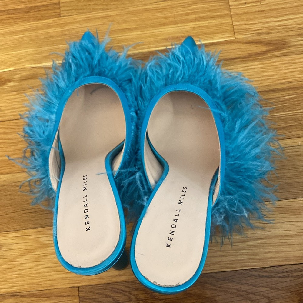 Kendall Miles Women’s Teal Blue Feathered Heels Size 39