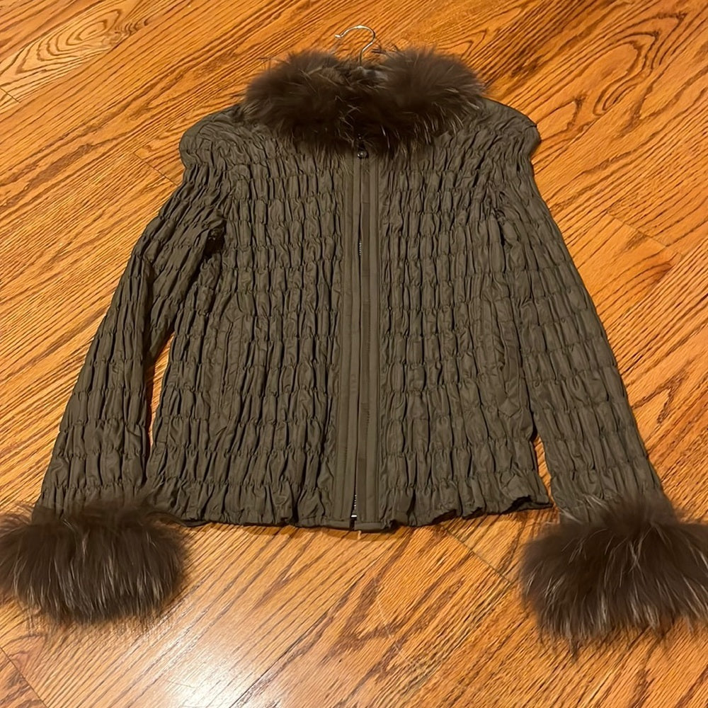 Belle Fare Woman’s Jacket With Fur Accents Size 1 Small