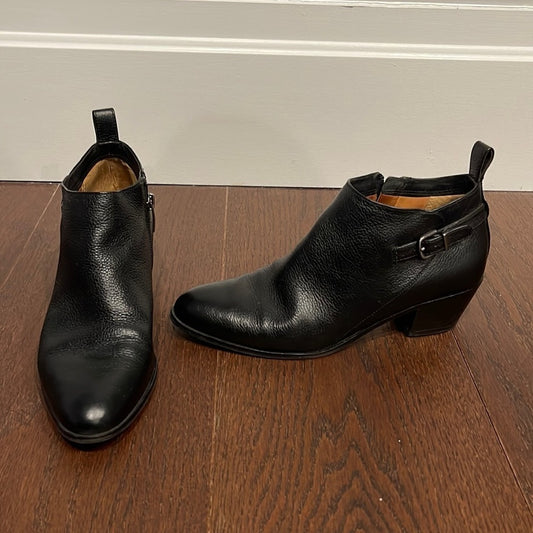 Via Spiga Women’s Black Booties Size 6.5