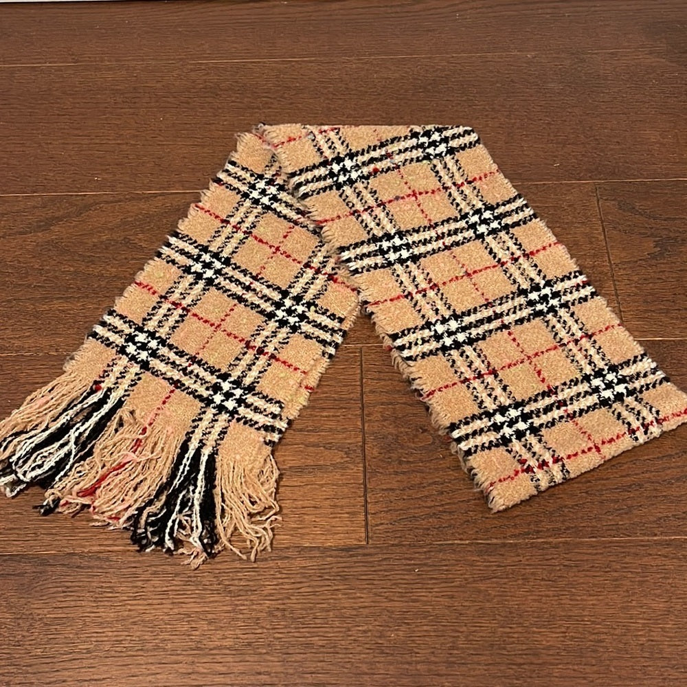 Burberry Women’s Plaid Merino/PolyesterFringe Scarf