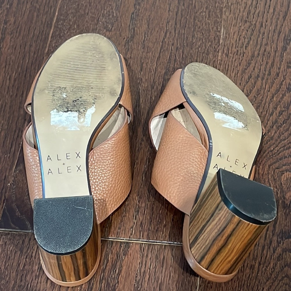 Alex Alex Women’s Brown Peddled Leather Criss Cross Sandals Size 7