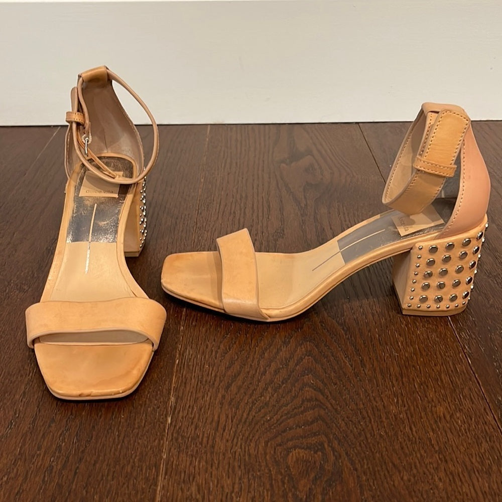 Dolce Vita Women’s Dorah Tan Studded Heel Sandals Size 7.5