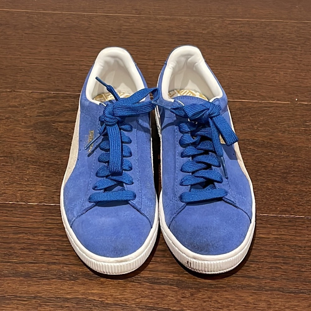 Puma Women’s Blue and White Suede Sneakers Size 8.5