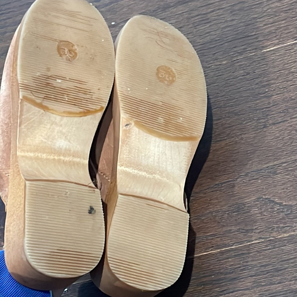 Re/Done Women’s Camel Suede Classic 70s Clog Size 36/6