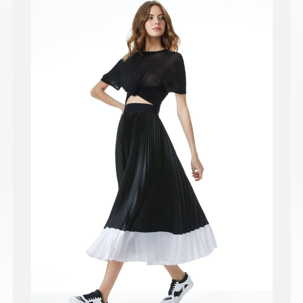 NWT Alice + Olivia Woman’s Black and White Striped Skirt Size 2