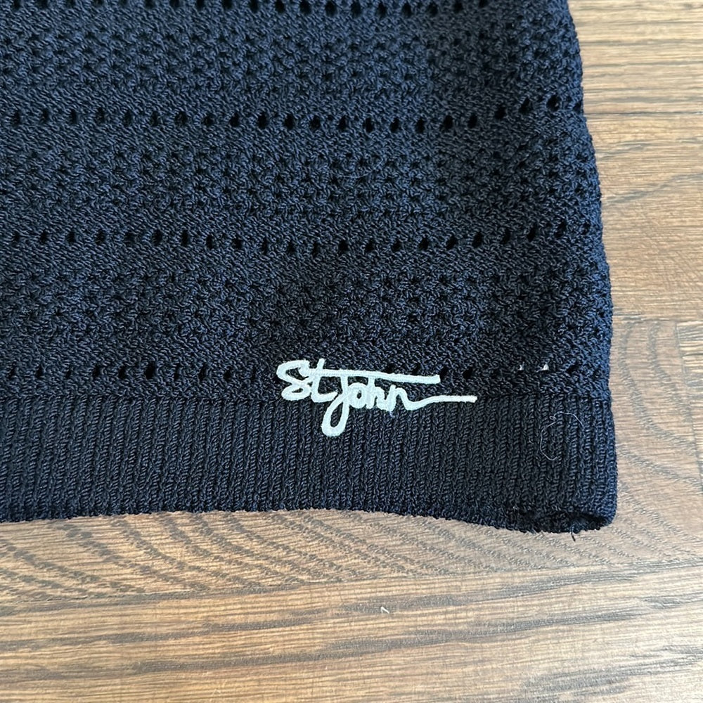 St. John Women’s Sweater Vest - Petite