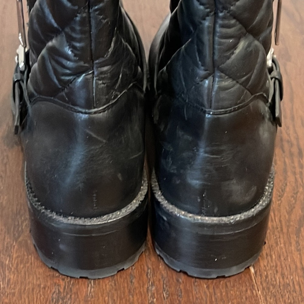 VC Signature Women’s Black Boots Size 39/9