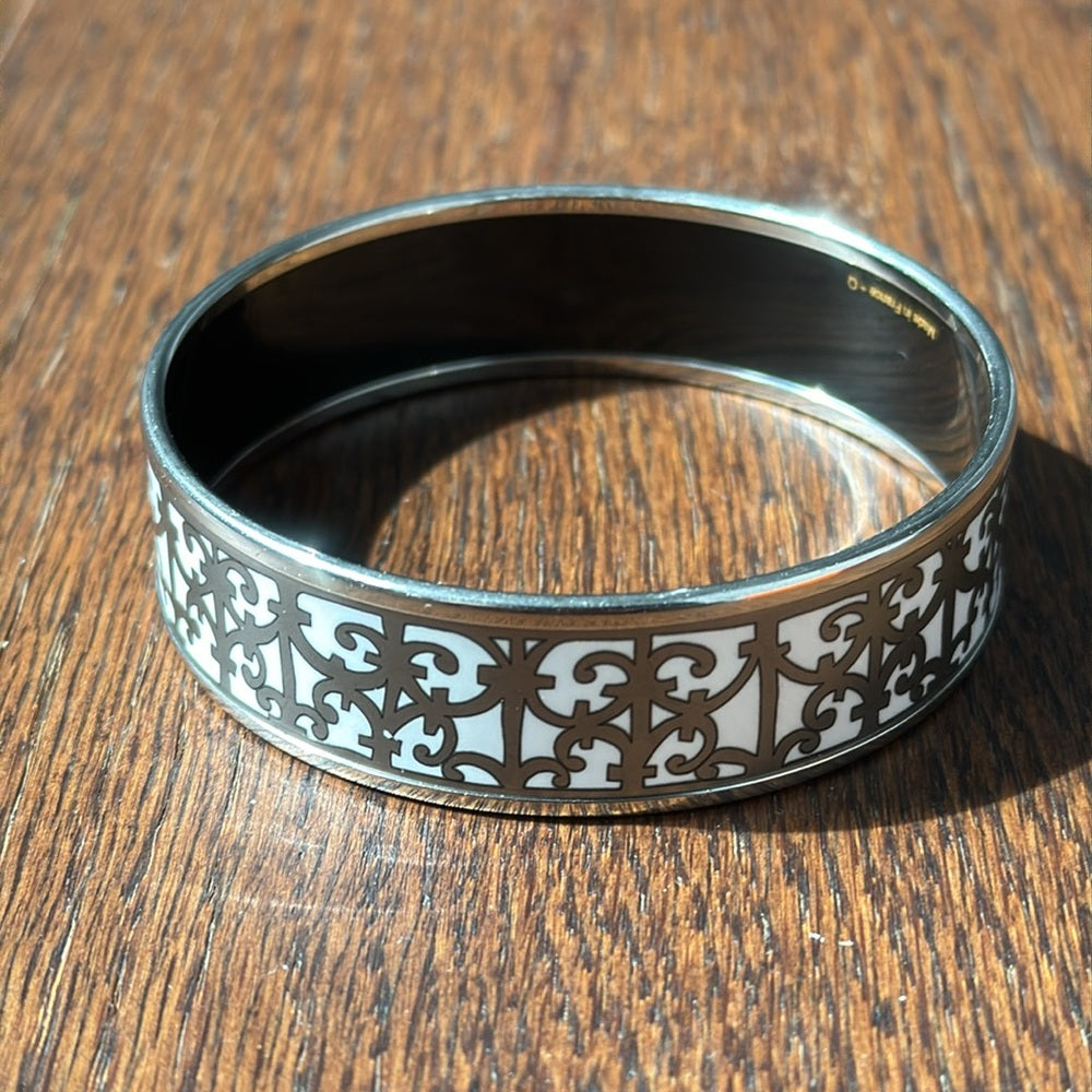 Hermes Printed Enamel Silver and White Bangle Bracelet