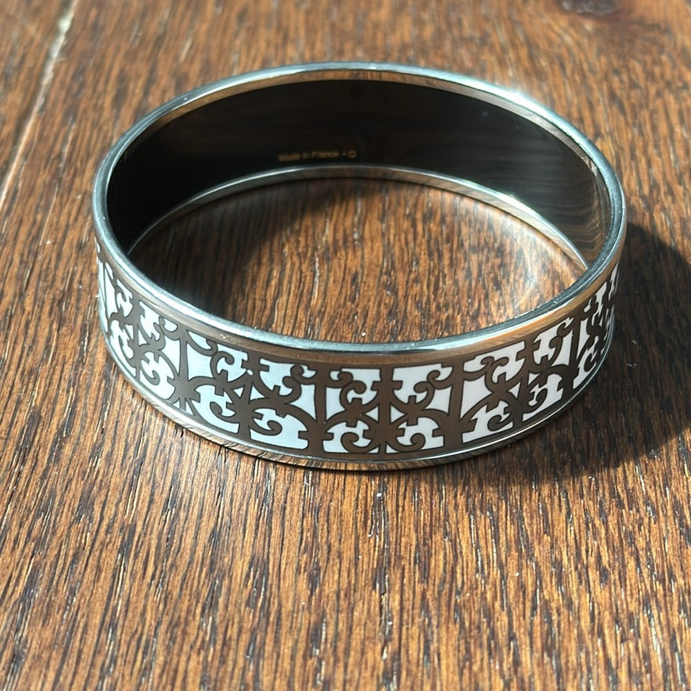 Hermes Printed Enamel Silver and White Bangle Bracelet
