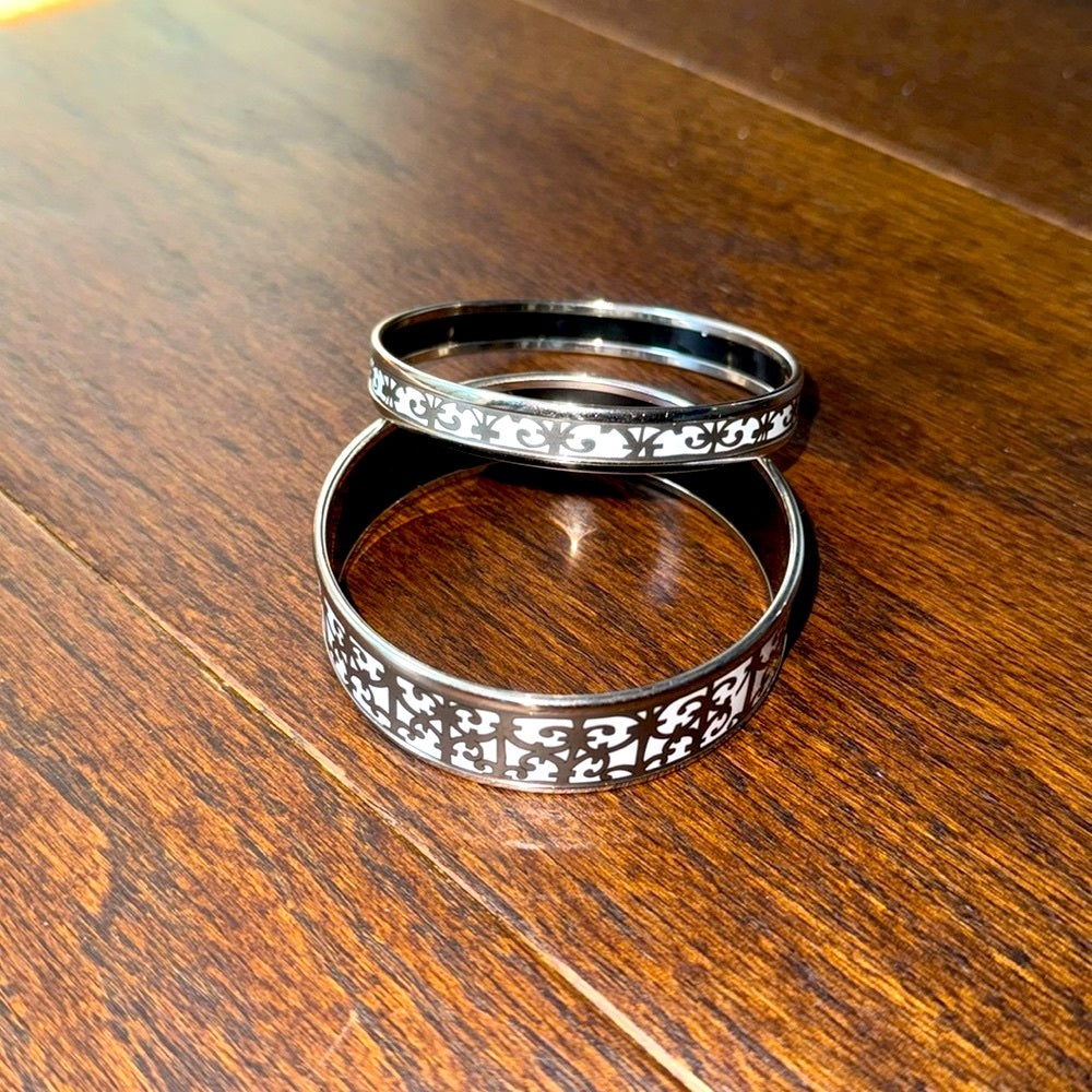 Hermes Silver and White Set of Enamel Bangle Bracelets