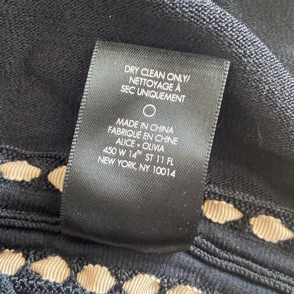 Women’s Alice + Olivia dress. Black and cream. Size M
