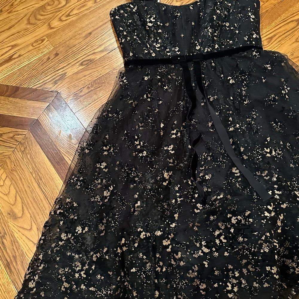 Marchesa Notte Black and Gold Sleeveless Dress Size 16