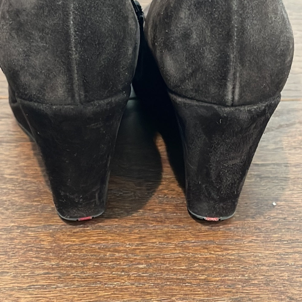Prada Women’s Brown Suede Booties Size 37/7