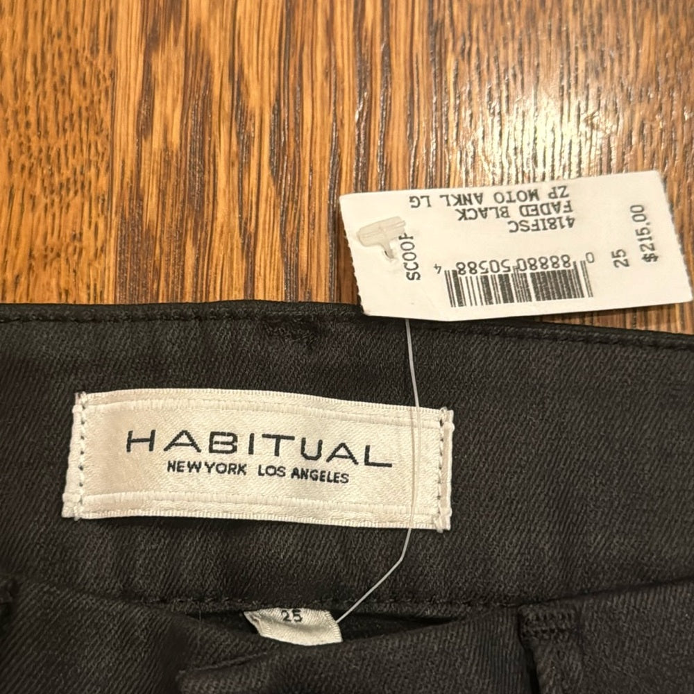 NWT Habitual Women’s Faded Black Addison Moto Zippered Ankle Pant’s Size 25