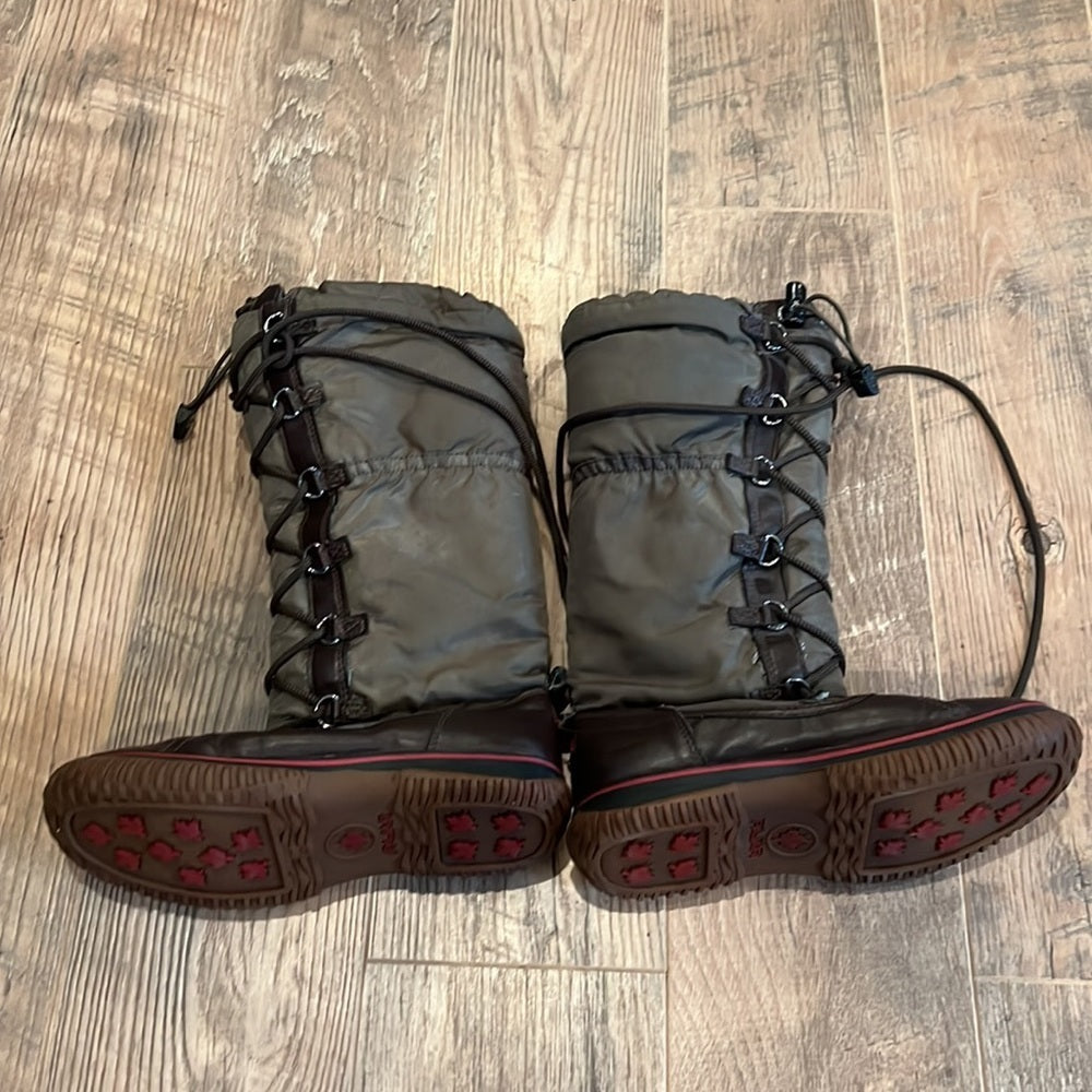 Pajar Woman’s Green Winter Weatherproof Boots Size 7