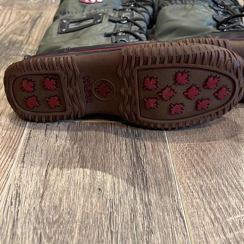 Pajar Woman’s Green Winter Weatherproof Boots Size 7
