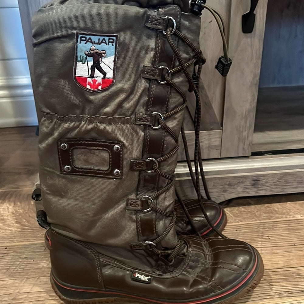 Pajar Woman’s Green Winter Weatherproof Boots Size 7