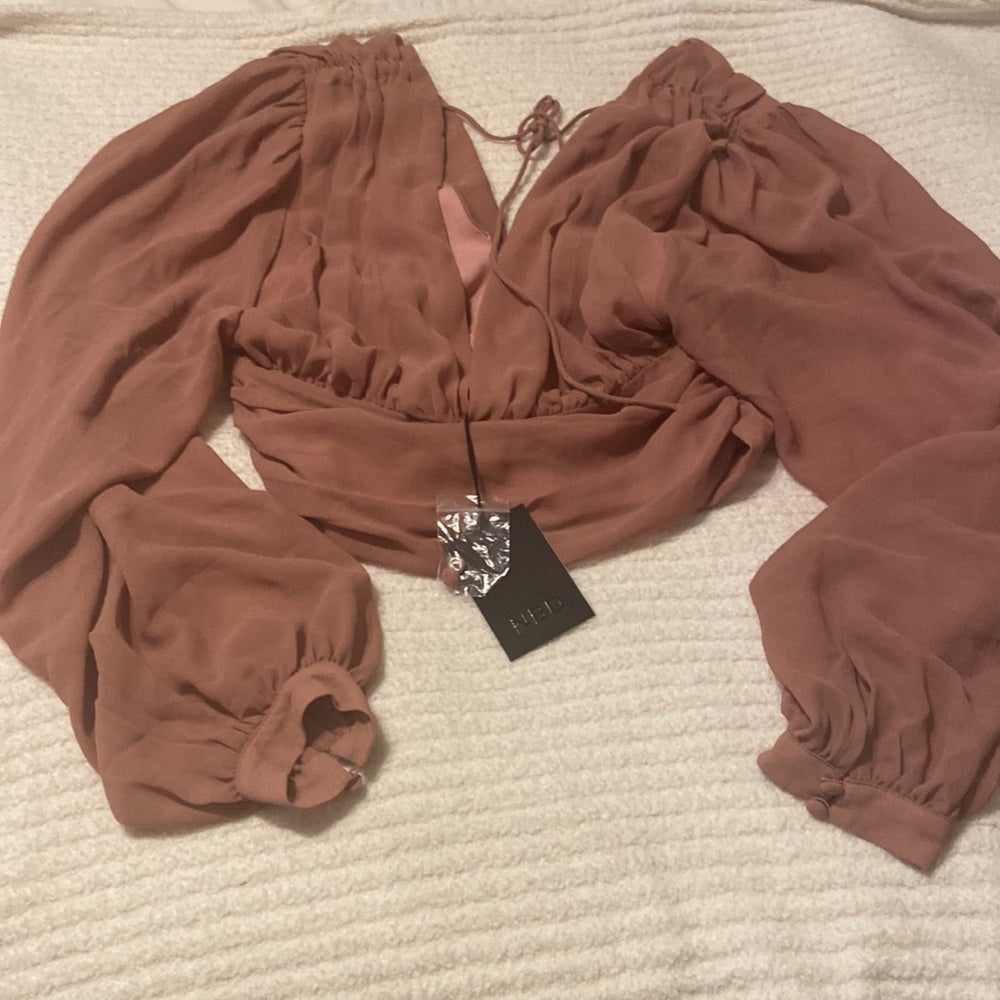 Women’s NBD top. Pink. Size S